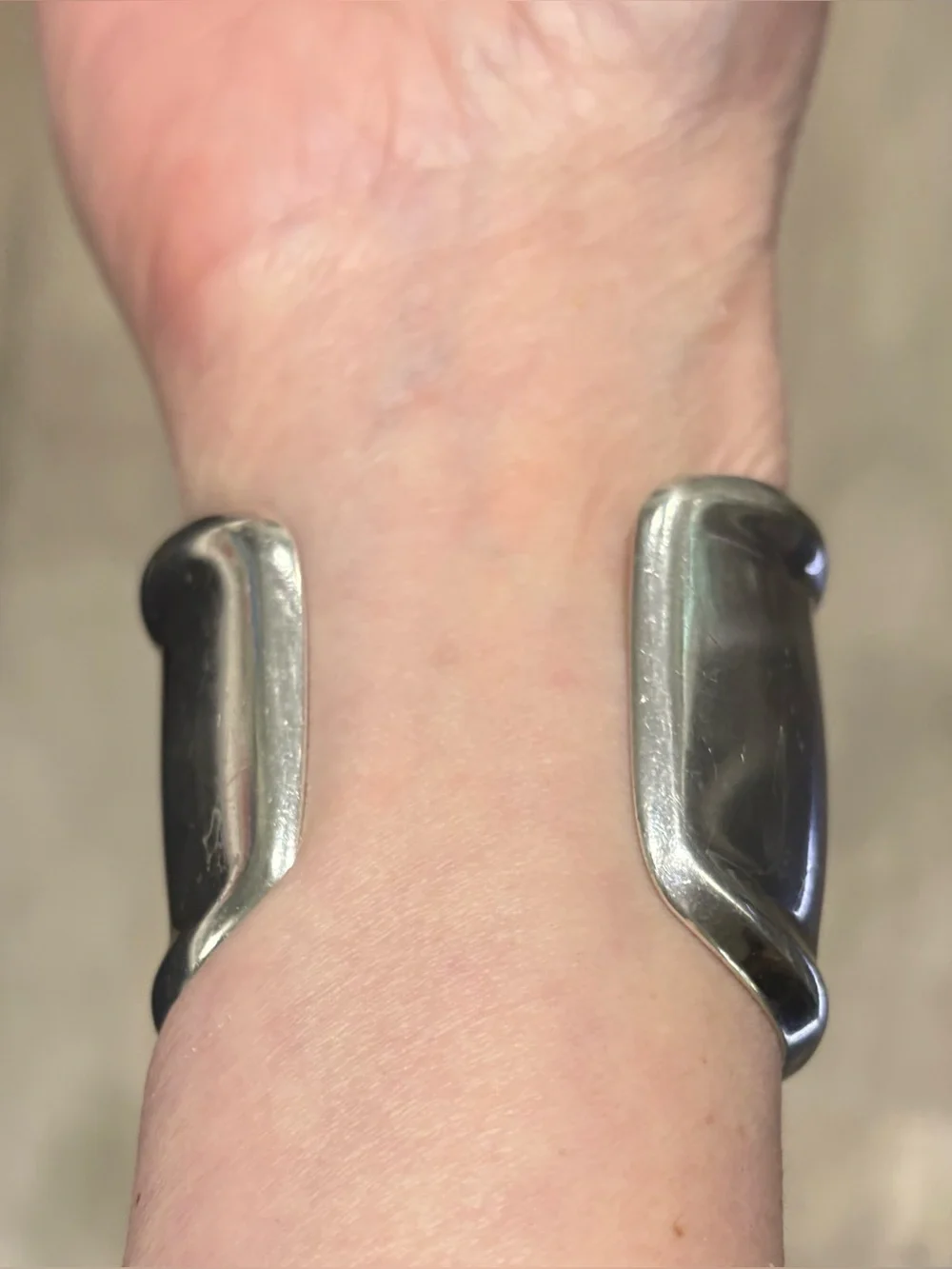 Tiffany & Co. Elsa Peretti Bone Cuff Bracelet Right Wrist Large 925 Italy